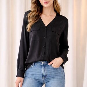 Equipment Femme Black 100% Silk Collarless Button-Up Blouse w/ Pockets Size M